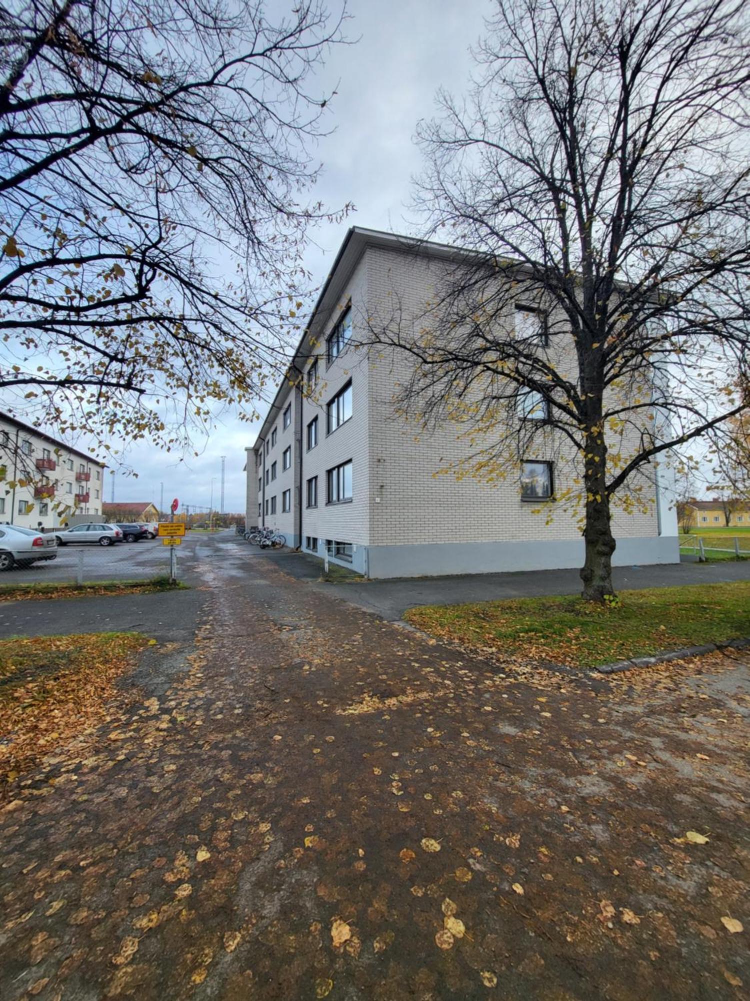 40-Apartment In Kemi City Center , Balcony And Free Parking Exteriör bild